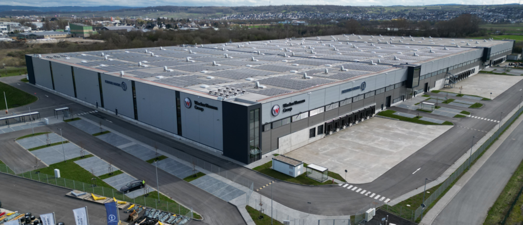 Wacker_Neuson_Group_Logistikstandort_Mühlheim-Kährlich_1.png Blick von oben auf das Logistikzentrum Mühlheim-Kährlich