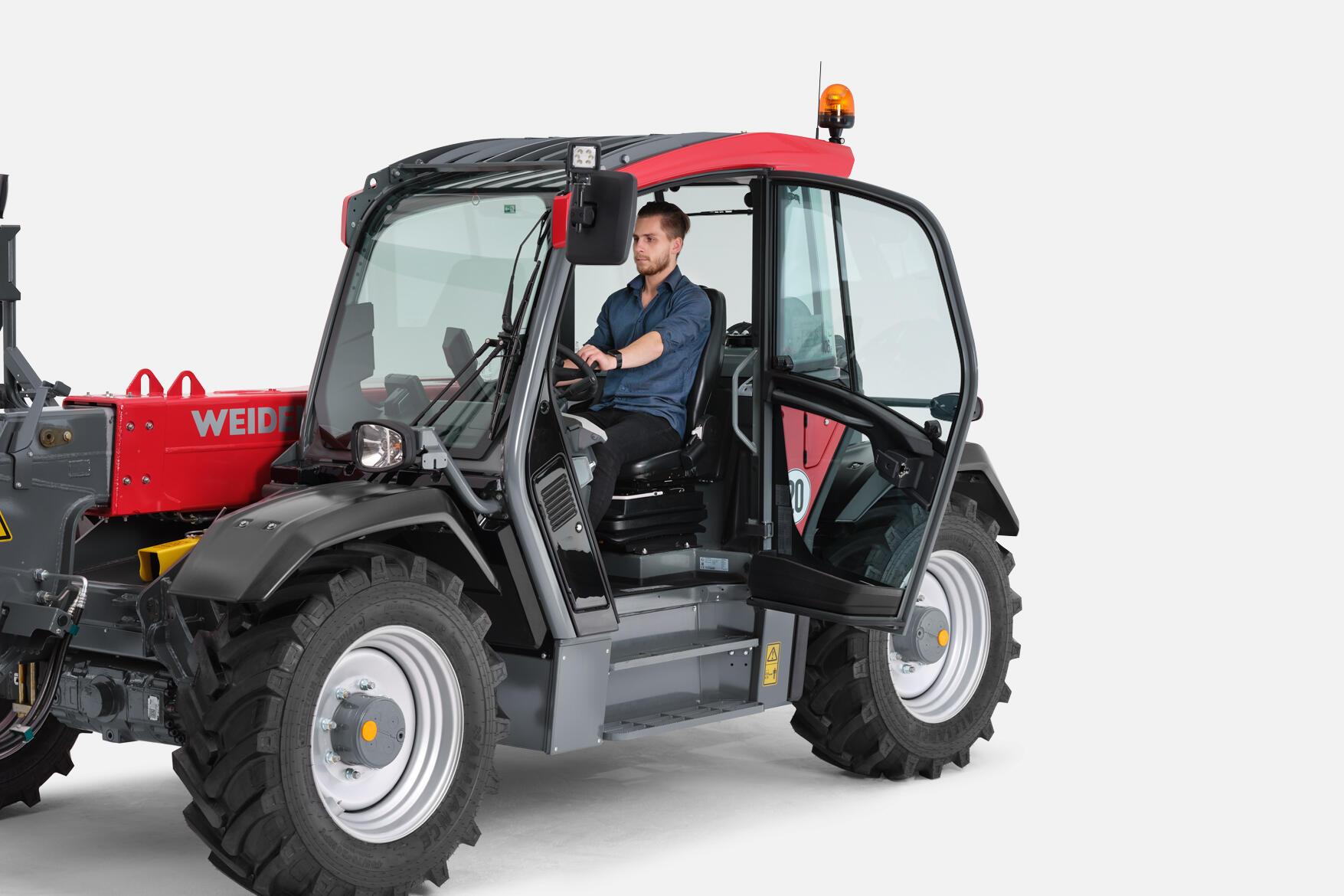 Weidemann Best View Cabin 7m Teleskoplader Person sitzt in der Maschine