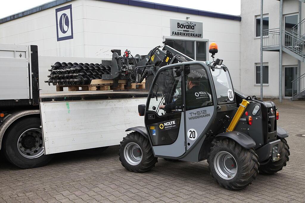 IMG_9661.JPG Weidemann Teleskoplader T4512 im Einsatz