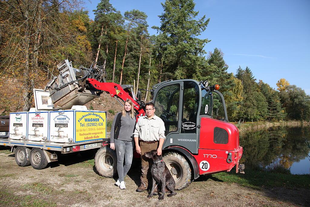 IMG_6325.JPG Gruppenbild, Personen mit Maschine