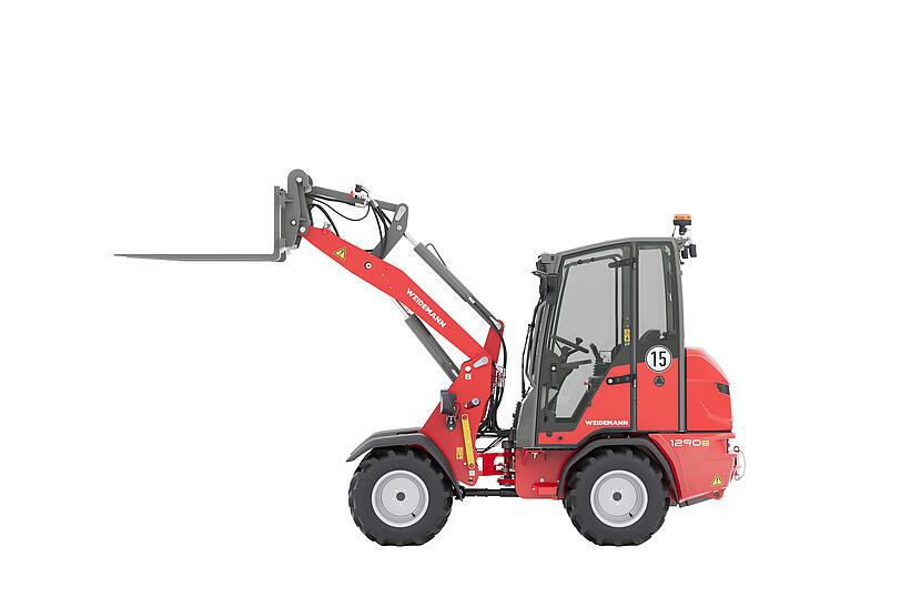 Weidemann Hoftrac 1290e mit Palettengabel im Studio 