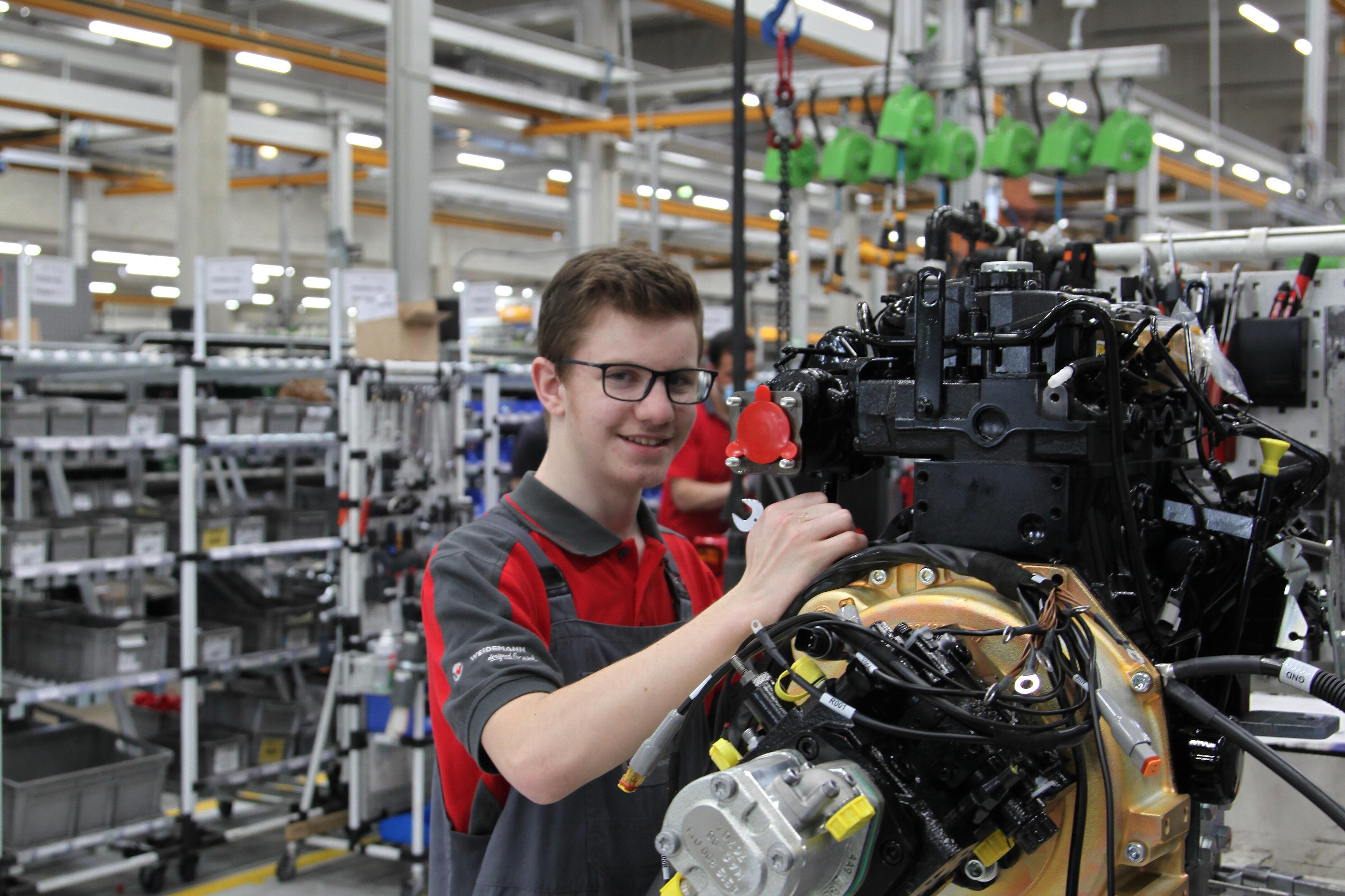 Schülerpraktikant in der Weidemann Produktion