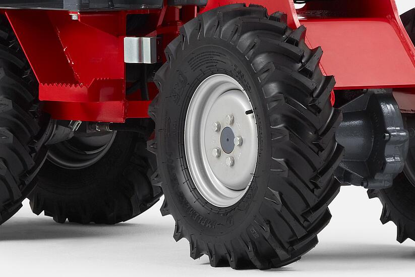 Weidemann Hoftrac 1140BL, Tyres