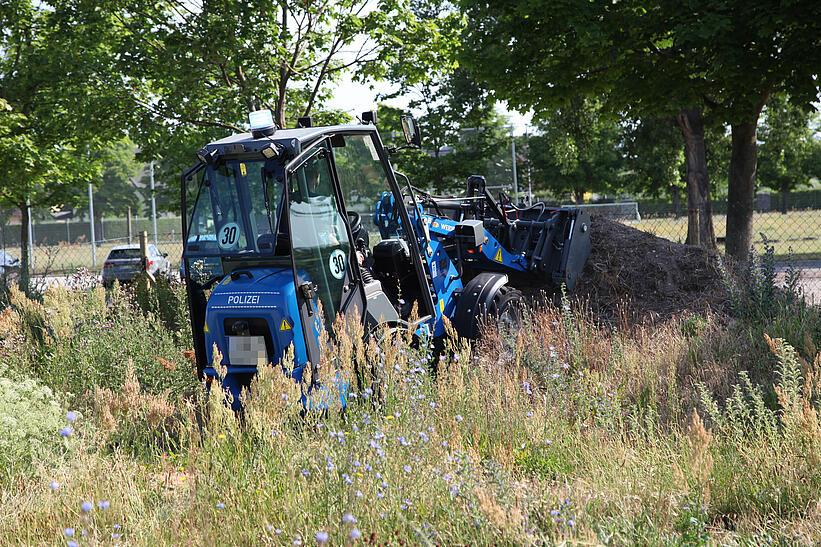 Weidemann Hoftrac 1160 mit Kabine im Einsatz