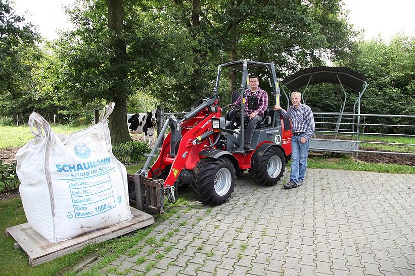 Weidemann Hoftrac 1250 im Einsatz, eps Dach abklappen